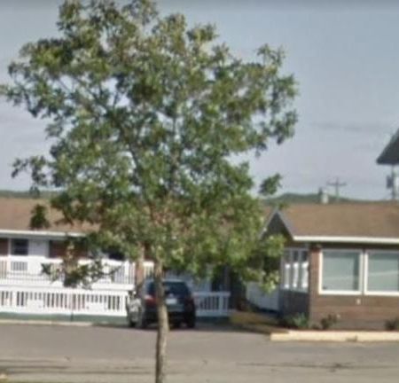 Airways Motel Cold Lake Экстерьер фото