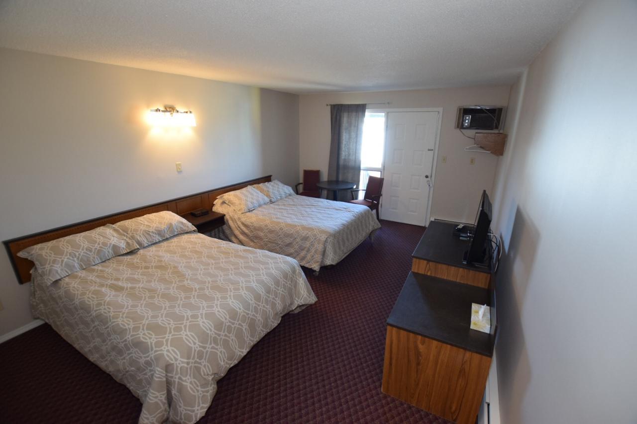 Airways Motel Cold Lake Экстерьер фото